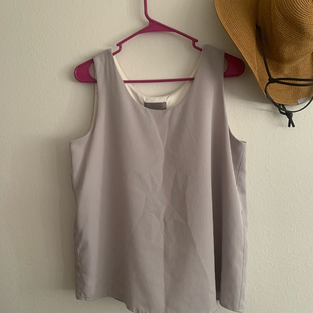 Silk shell neutral tank in crinkle gray